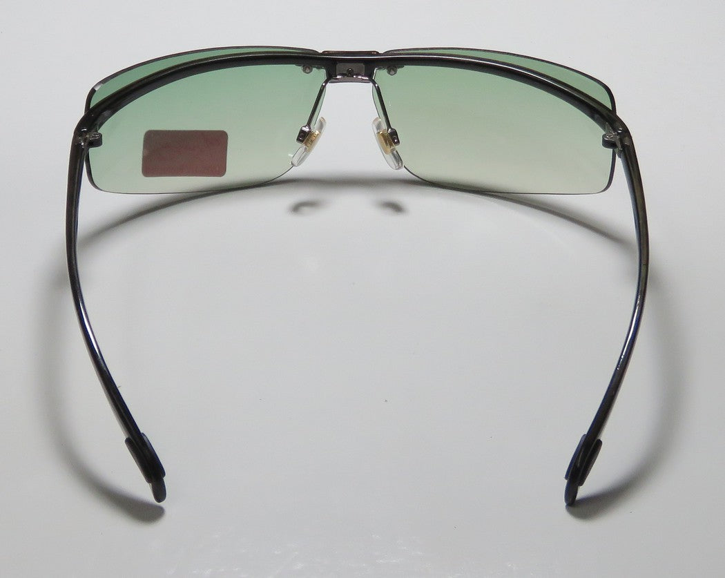 Color_gunmetal / green