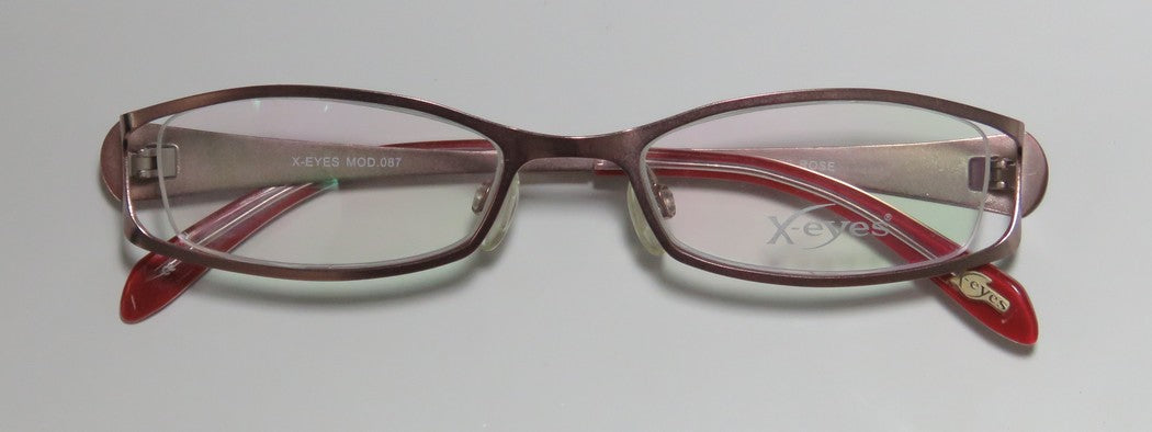 Color_rose / maroon
