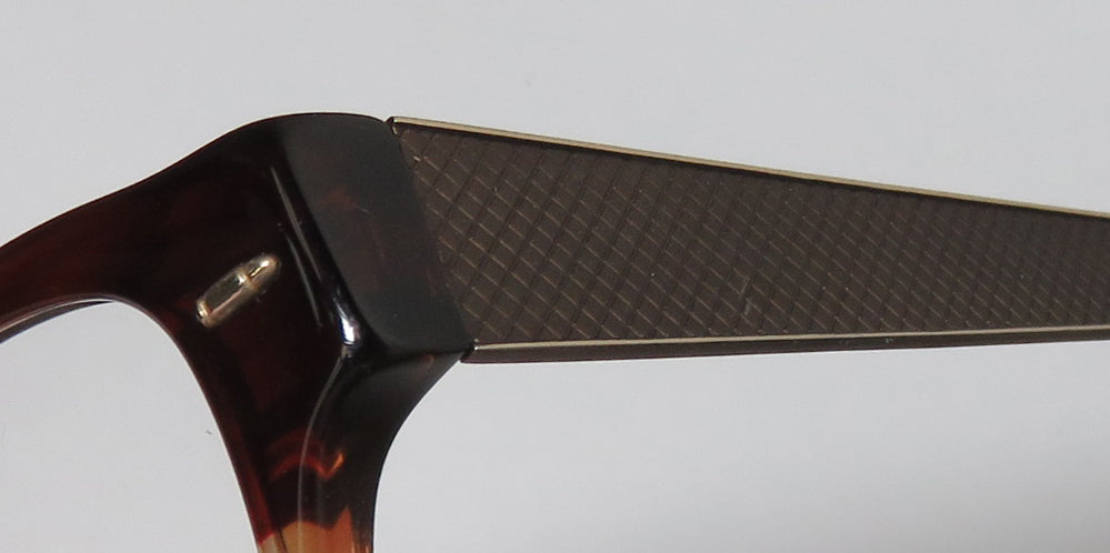 Color_redwood / brown