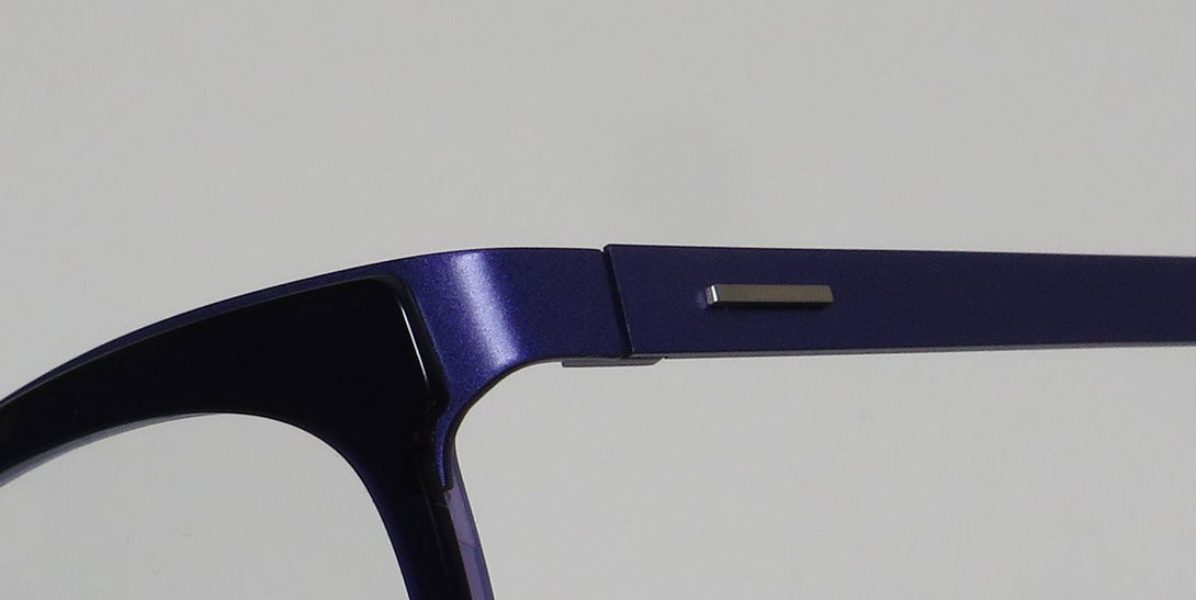 Color_purple / black