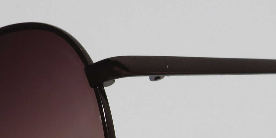Color_shiny brown metal