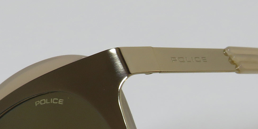 Color_white / gold