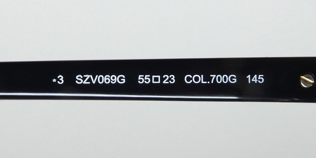 Color_shiny black