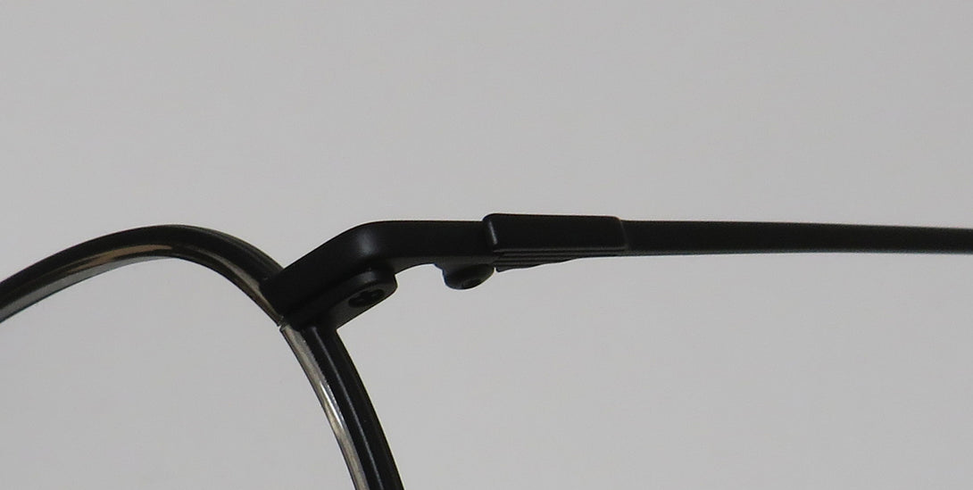 Color_matte black