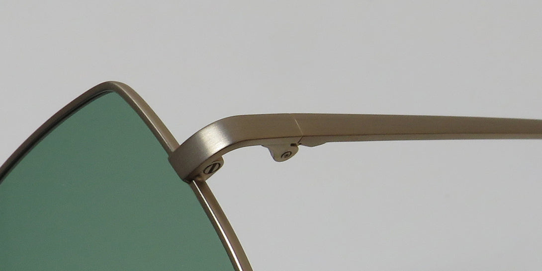 Color_brushed gold
