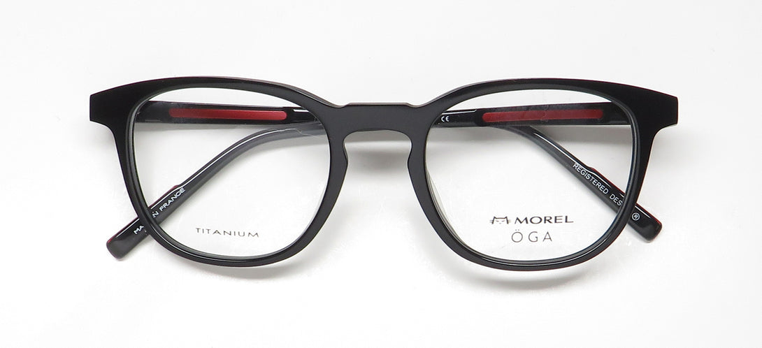 Color_black / red