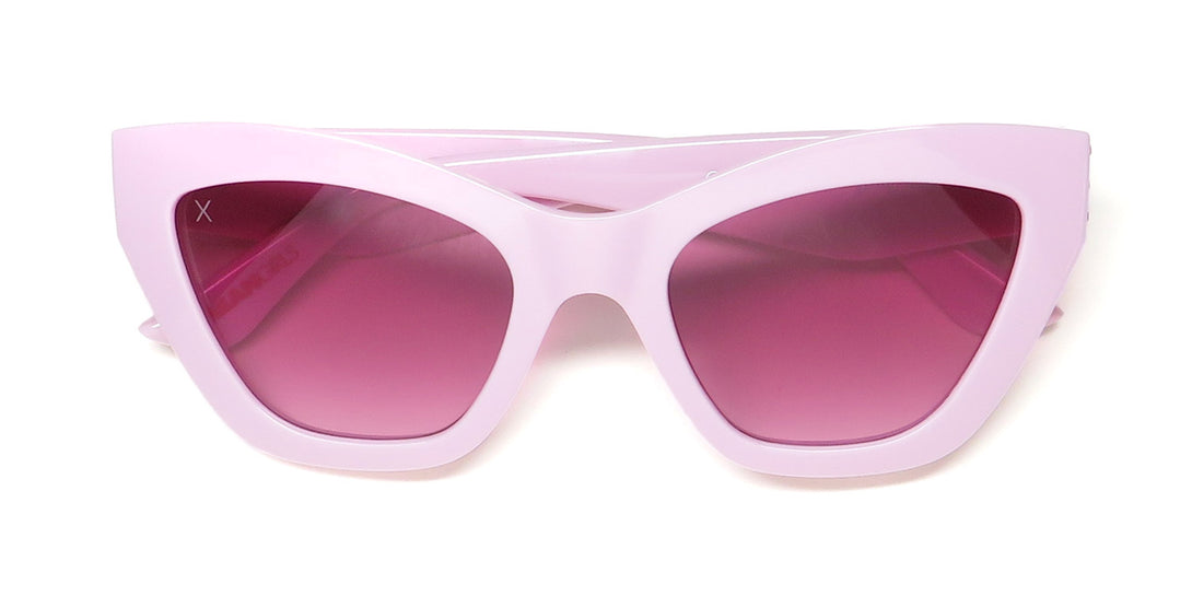 Color_regina wednesday pink