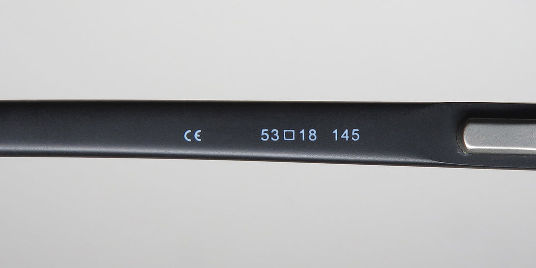 Color_matte black