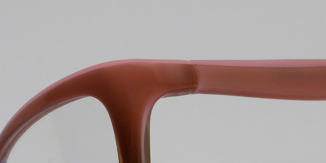Color_brown / pink