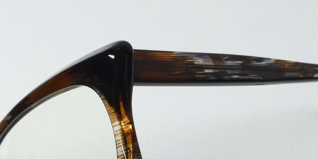 Color_brown / gray / crystal