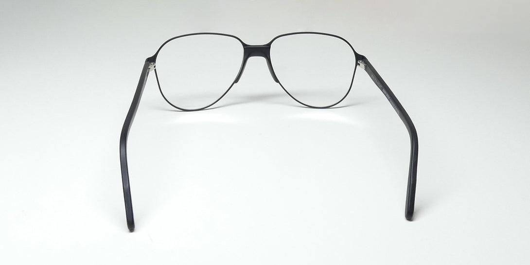 Color_matte black