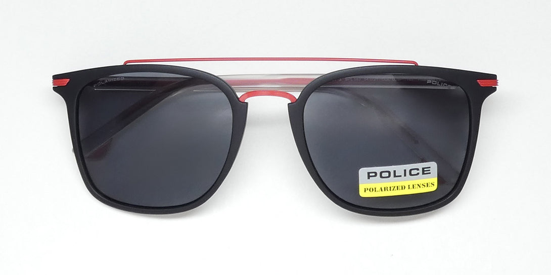 Color_matte black / red