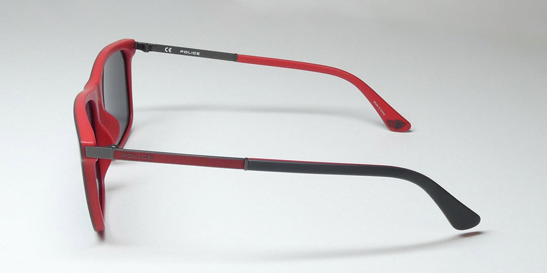Color_matte grey / matte red