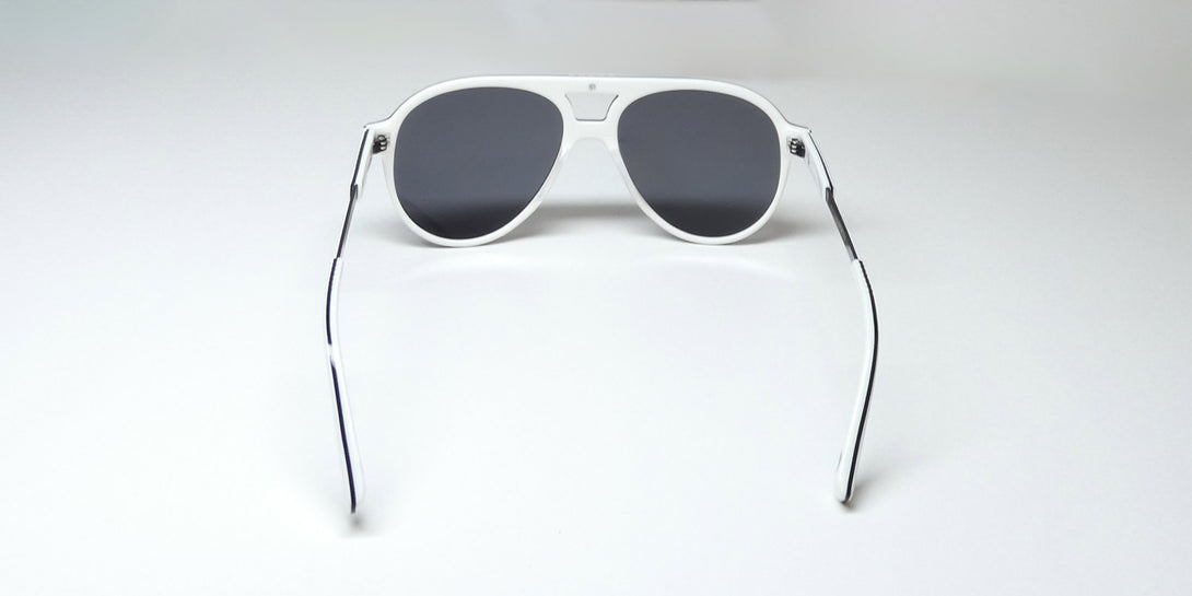 Color_white / black