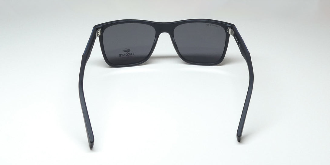 Color_matte black