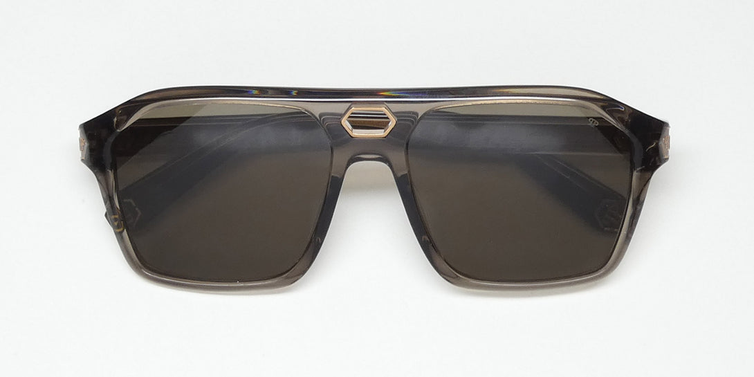 Color_shiny transparent brown