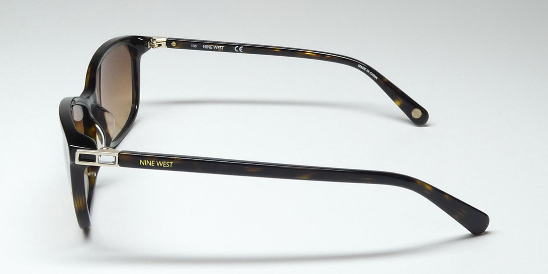 Color_dark tortoise