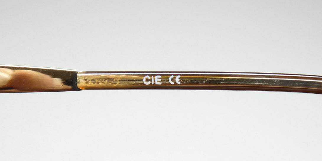 Color_brown pattern / gold