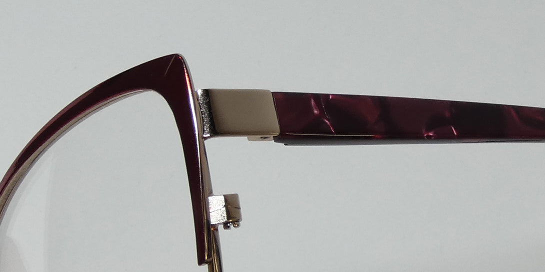 Color_burgundy / gold